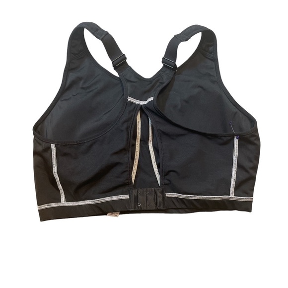 High compression sports bra, brand unknown. NWOT 38DD - Picture 2 of 3